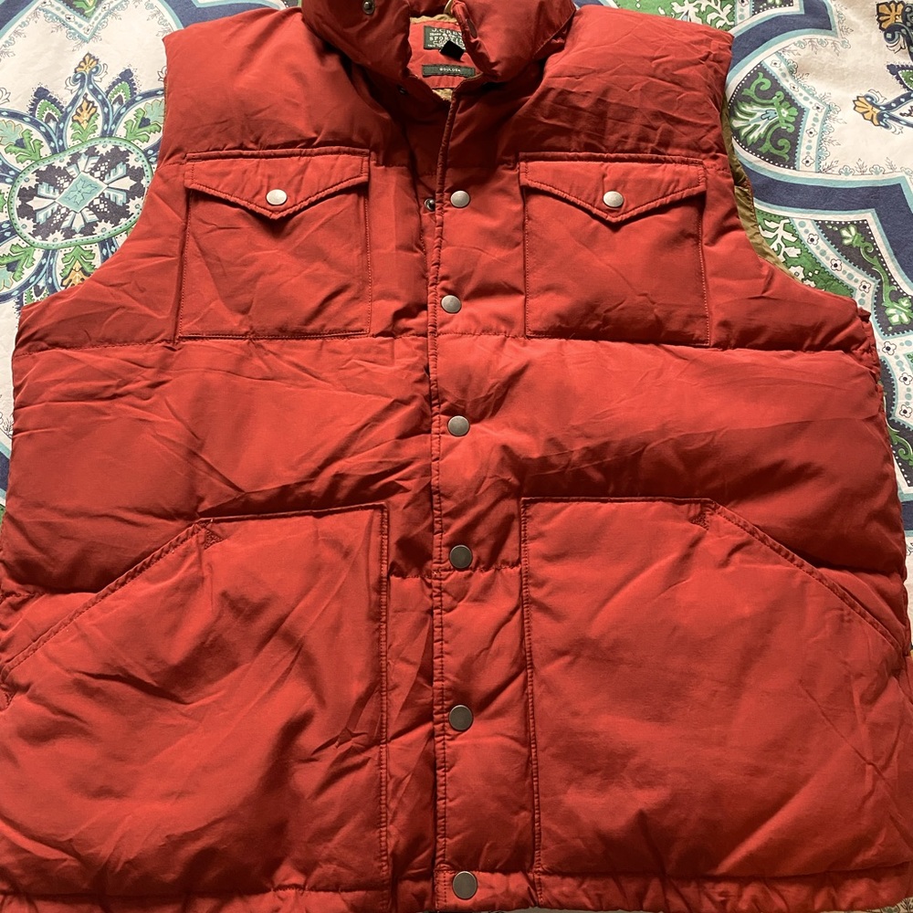 J Crew Men’s Nordic Puffer Vest size XL
